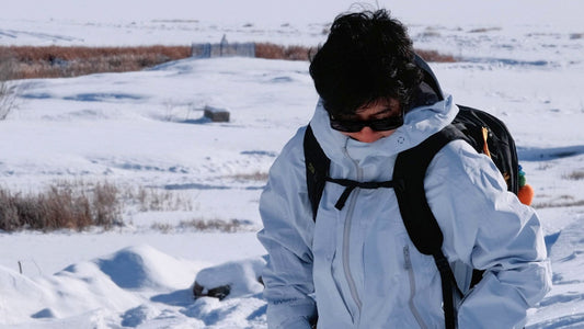 Outdoor Jackets vs. Snowboard Jackets: Avoid Common Mistakes in Ski Resort Attire