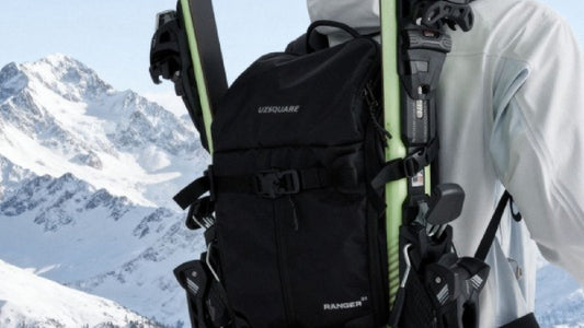 What Kind of Backpack is Suitable for Skiing or Snowboarding?