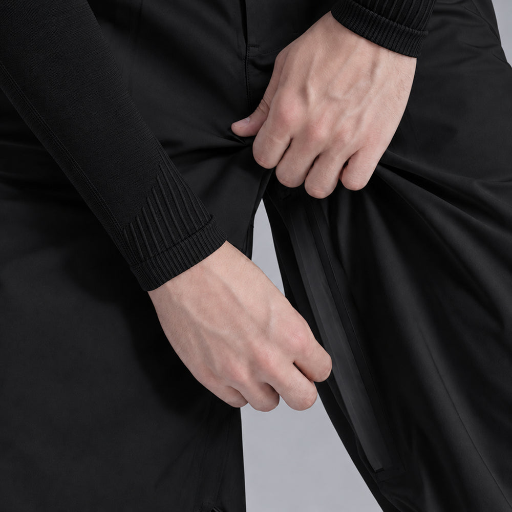 Exterior Thigh Vent Zippers