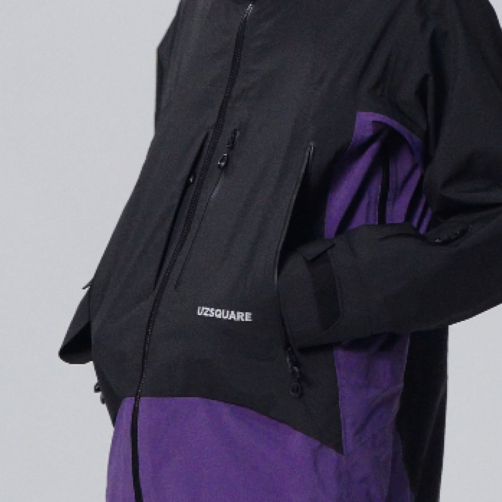 Two Large Side Pockets