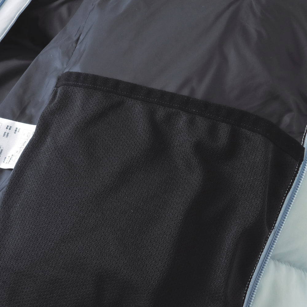 Internal Mesh Pocket