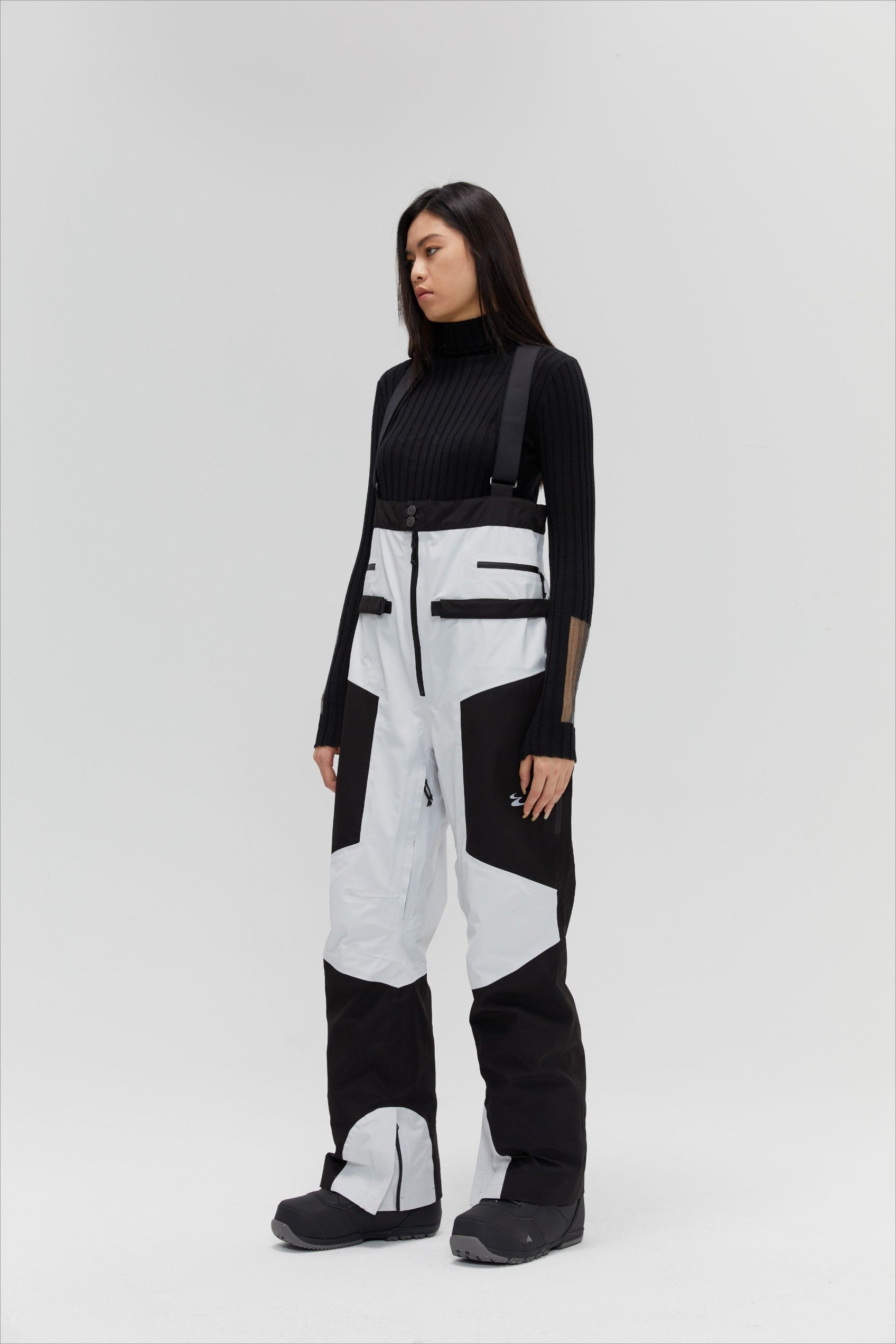Women‘s Classic Waterproof 3L Snowboard Bib Pants