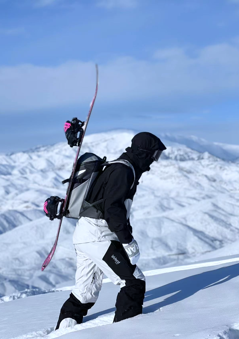 Women‘s Classic Waterproof 3L Snowboard Bib Pants