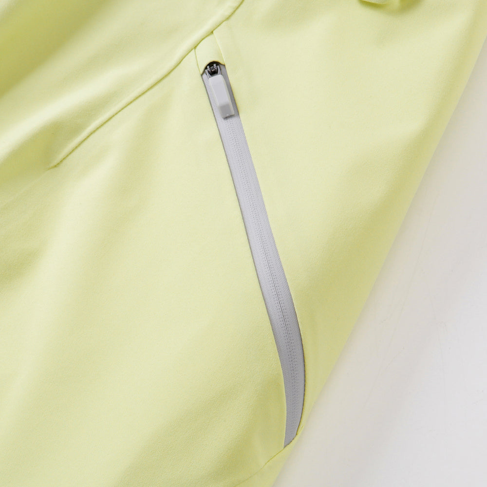 Large-Capacity Zippered Pocket