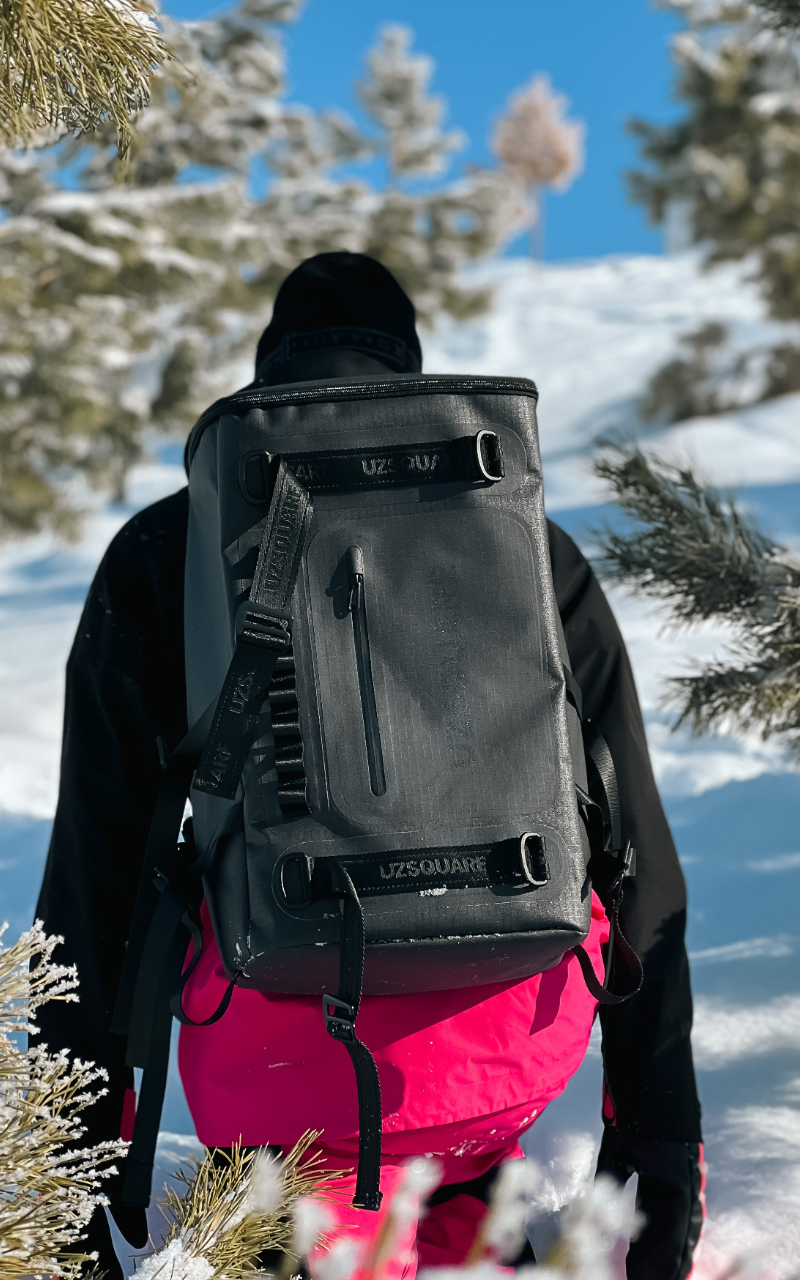 UZSQUARE Square Backpack for Skiing & Snowboarding